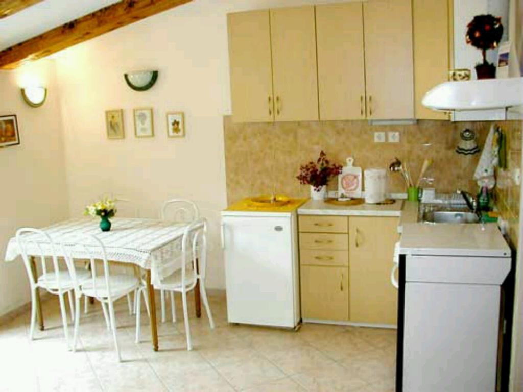 Apartment Dimitrijevic Makarska Rum bild